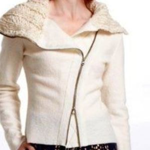 By Gro Abrahamsson jacket